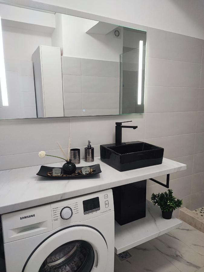 Apartament Studio Teo Blue In Mamaia Nord Navodari Bagian luar foto