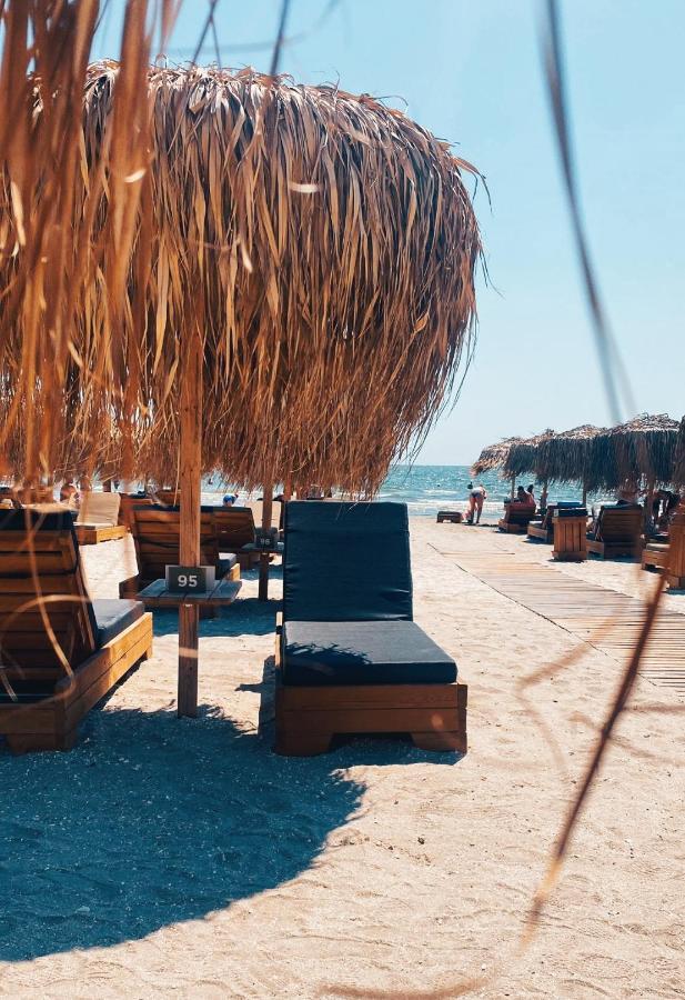 Apartament Studio Teo Blue In Mamaia Nord Navodari Bagian luar foto
