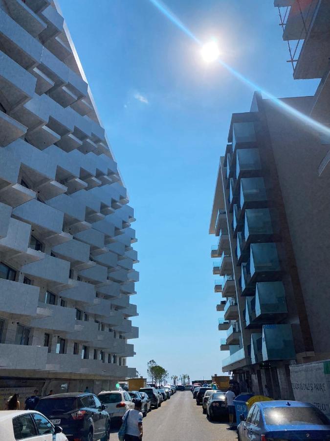 Apartament Studio Teo Blue In Mamaia Nord Navodari Bagian luar foto